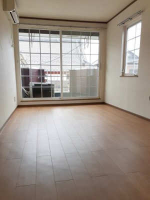 【居間・リビング】 | ソレアードメゾンＢ | ゆったり過ごせるリビングです