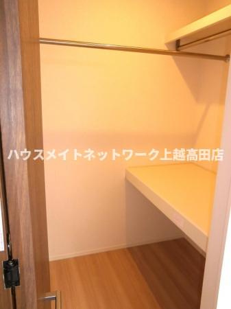 クローバーの収納|ウォークインクローゼット