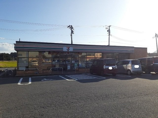 【周辺】 | ア・ラ・モード吉岡　Ⅱ | セブンイレブン大和町役場前店まで1300m