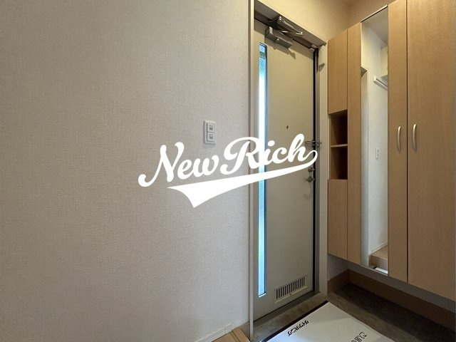 高崎市上中居町のアパートの玄関
