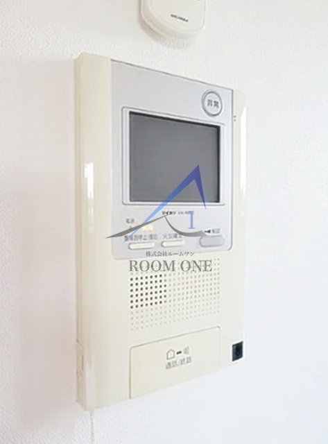 グランド・ガーラ大森のセキュリティ|モニター付きインターホンです。