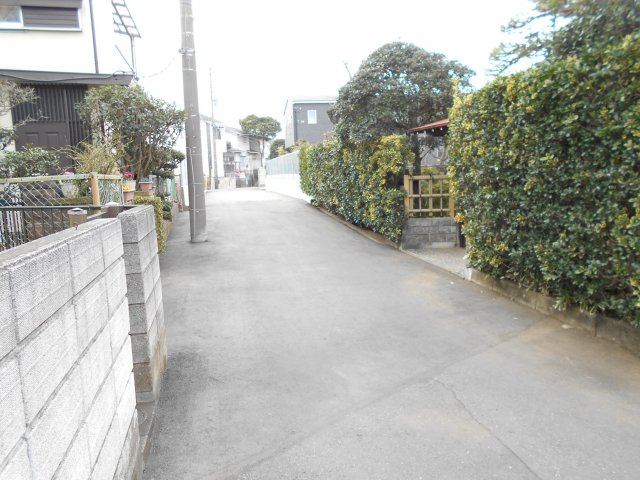 エクセル市川の周辺