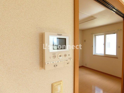 【セキュリティ】 | カレント | 突然の来客もＴＶモニターホンでしっかり確認。