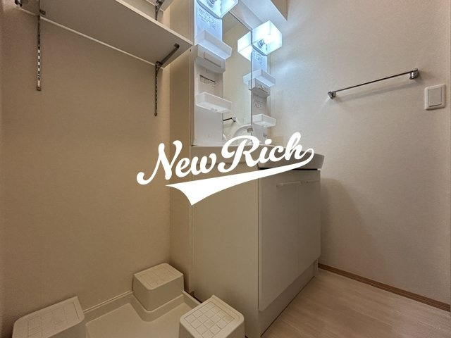 伊勢崎市今泉町２丁目のアパートの独立洗面台