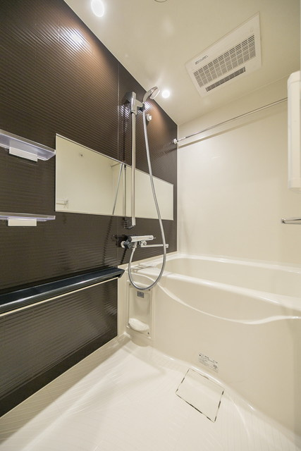 ルジュール神田須田町の浴室|※写真は同タイプ住戸です。