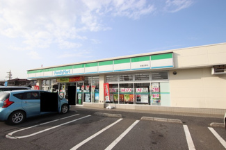 ファミリーマート柏豊四季店まで220ｍ