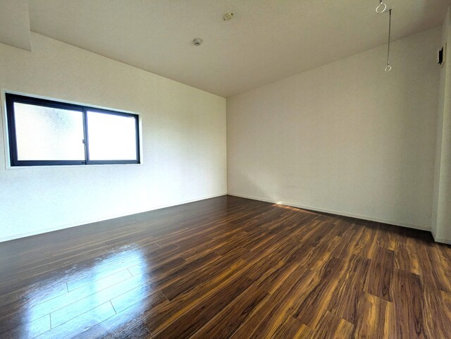 6.8帖の寝室です♪