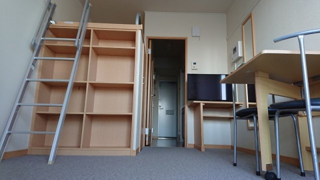 レオパレスディアコート大谷の居間・リビング