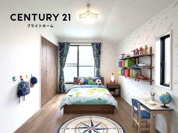 横浜市泉区和泉中央北２丁目の新築一戸建の洋室|二面採光の明るい洋室♪
休日はこちらでおくつろぎ下さい♪
※家具等はＣＧでの参考レイアウトです。