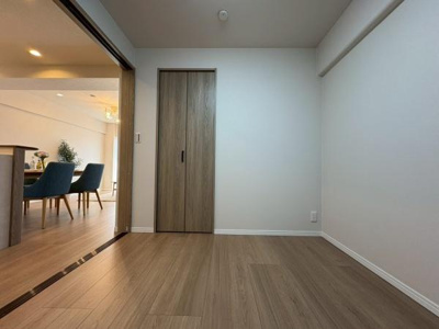 【洋室】 | 【11日(土)・12日(日)見学可】サニーハイツせんげん台 | 収納付きの4.5帖の洋室になっております♪