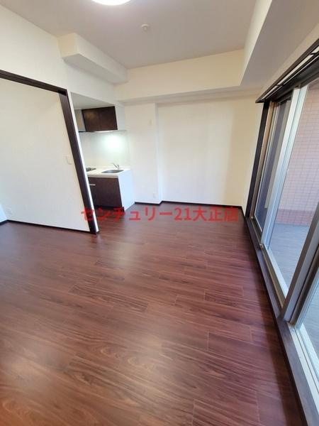 プレジオ弁天町のエントランス