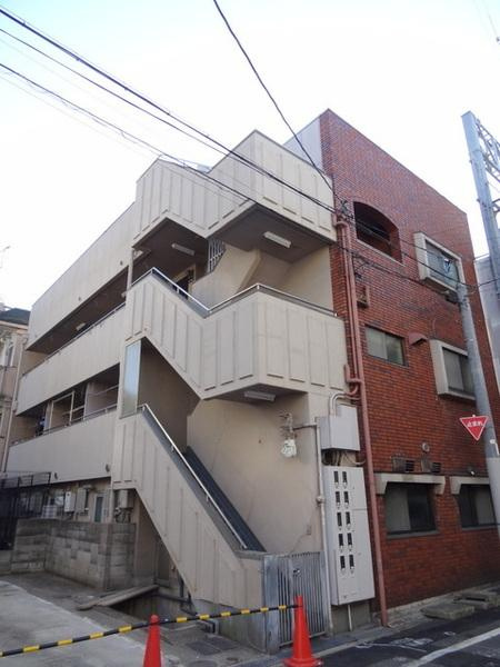 江川ビルのエントランス|★共有階段部分です★