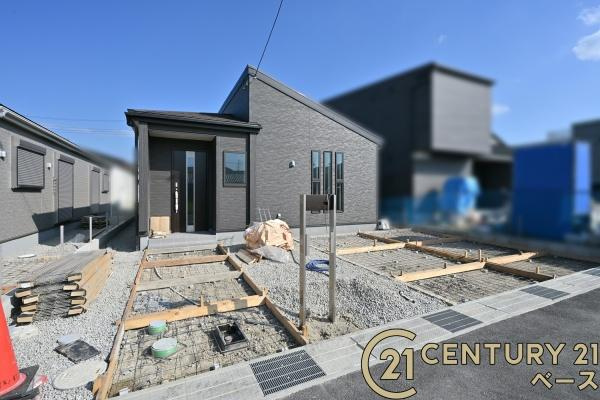 リーブルガーデン黒田 ３号棟 ／新築一戸建のその他|■現地撮影写真■こちらは３号棟です！

■耐震等級３の地震に強安心の邸宅！雨で汚れを洗い流してくれるセルフクリーニング機能付き外壁！お気軽にお問い合わせください！■