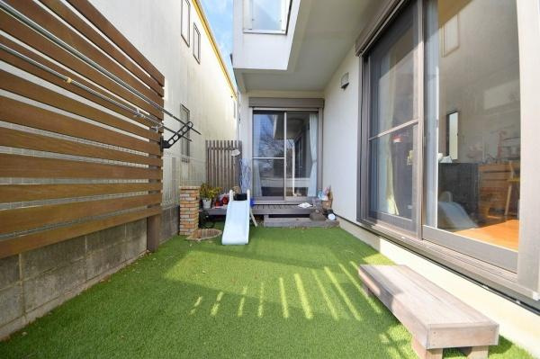 横浜市西区浅間台の中古一戸建の庭