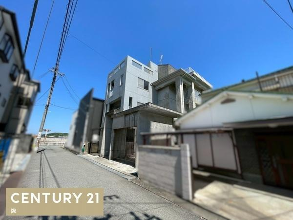 和歌山市三葛　中古戸建の前面道路含む現地写真
