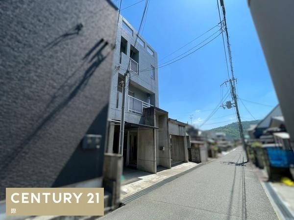 和歌山市三葛　中古戸建の前面道路含む現地写真