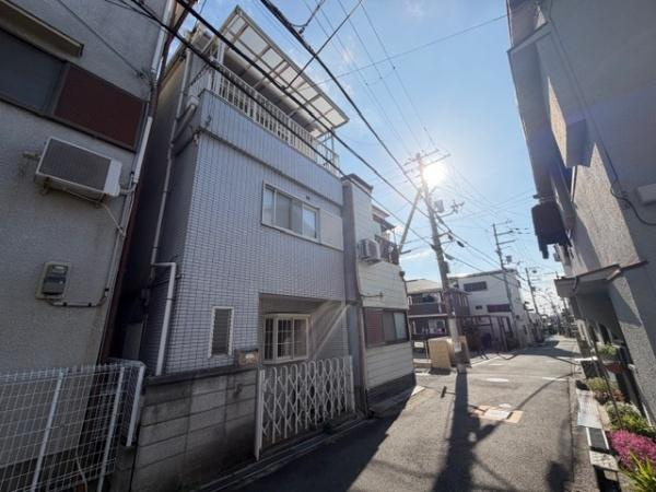 【前面道路含む現地写真】