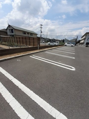 【駐車場】 | エヴァーグリーン彦根