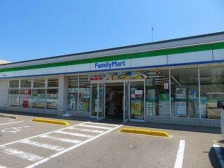 【周辺】 | イベール　パーク | ファミリーマート東鳥生店まで210m