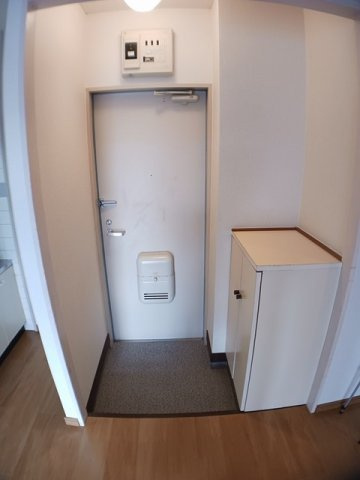 レピュートおんつかⅡの玄関