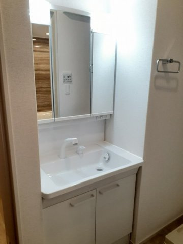 アヴニールＤの洗面所