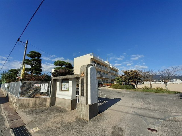 メロディハイム横入川Ｄの周辺|防府市立新田小学校まで796m