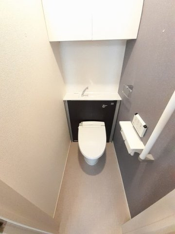 ネーロ　スタイルのトイレ