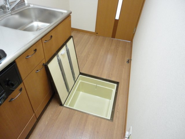 【収納】 | ルミエール | 床下収納