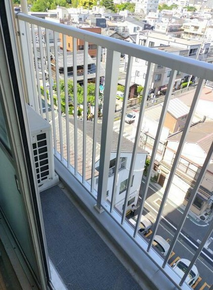 【バルコニー】