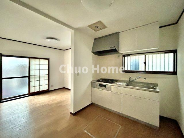 江戸川区南小岩1丁目中古住宅のキッチン|ダイニングキッチン
