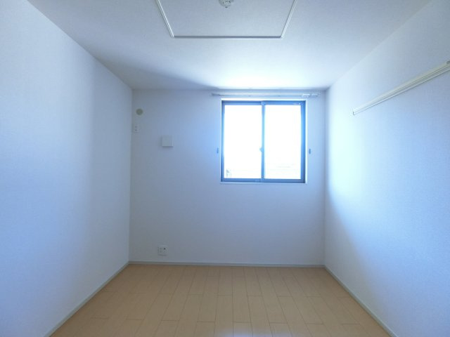 ソヴール　佑の洋室