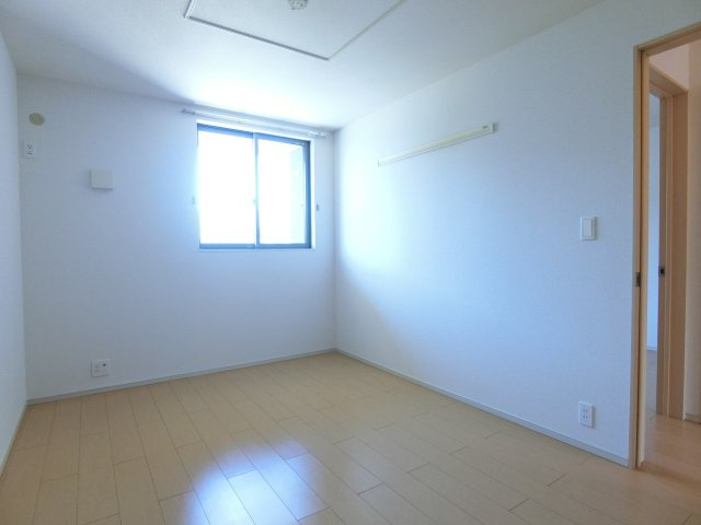 ソヴール　佑の洋室