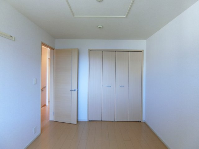 ソヴール　佑の洋室