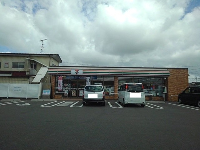 【周辺】 | ガーデンコート　Ｅ | セブンイレブン都城大王町店まで700m