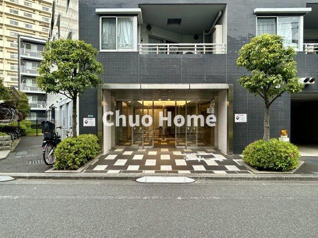 デュアルスイート西葛西のエントランス|【エントランス】マンションのエントランスは、その物件の印象を決める、顔とも言える場所です。毎日通る場所ですからきれいなのが一番です。