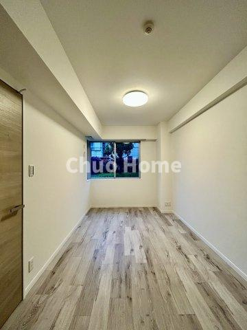 デュアルスイート西葛西の子供部屋|【子供部屋】お子様を持つ家庭の約6割が「家族や子どものため」に購入を希望。入学後の転校を避け、広い空間でのびのび育てたいなどの親心が、家探しのきっかけになっているようです。