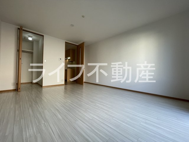 プルミエール Aの居間・リビング