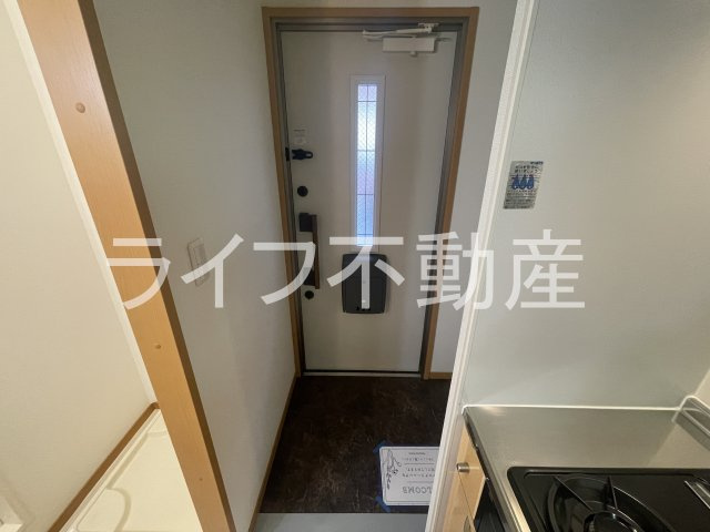 プルミエール Aの玄関