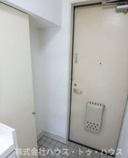 ジュネパレス塚本の玄関