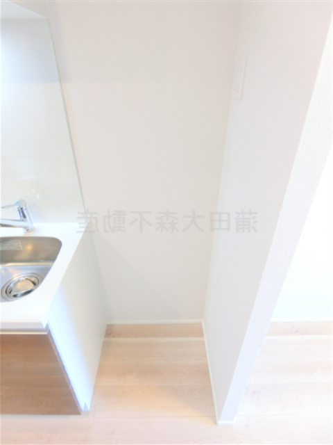 ドゥーエ梅屋敷のキッチン|冷蔵庫置き場
