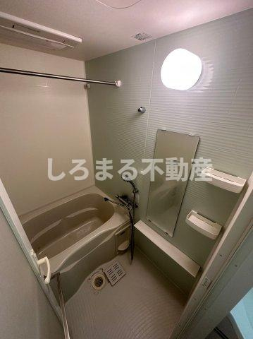 アンビエンテ四ツ橋の浴室