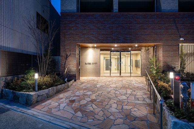 ラ・シック　サヴォイ　14階のエントランス