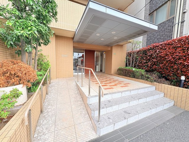  | ダイアパレス南大泉　(保谷店) | 宅配ボックスがあり、不在時にも簡単に荷物が受け取れます。