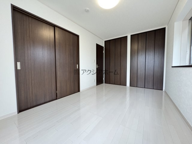 所沢市東狭山ヶ丘2丁目　中古一戸建　～LDK20帖～の洋室|洋室7.5帖