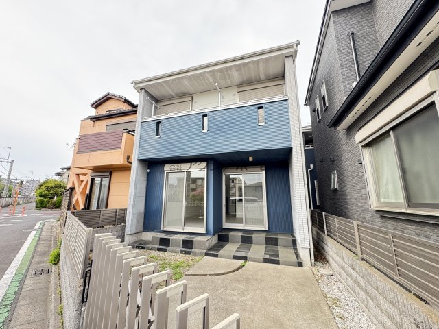 所沢市東狭山ヶ丘2丁目　中古一戸建　～LDK20帖～の駐車場|駐車1台可能です