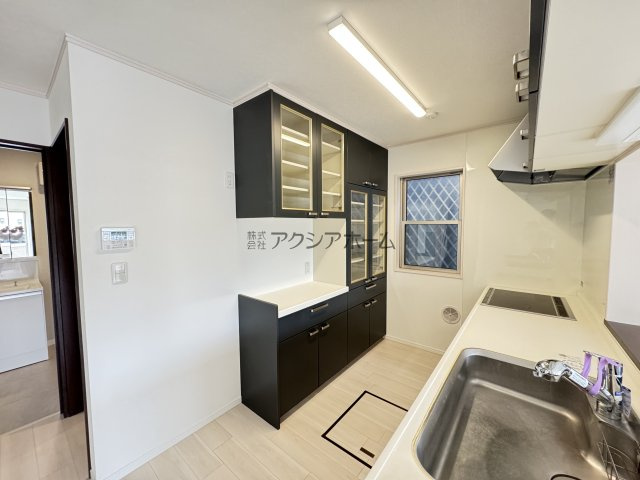 所沢市東狭山ヶ丘2丁目　中古一戸建　～LDK20帖～の収納|カップボード
