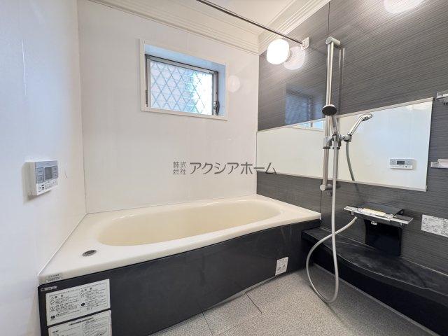 所沢市東狭山ヶ丘2丁目　中古一戸建　～LDK20帖～の浴室|1坪サイズ・浴室乾燥機付ユニットバス