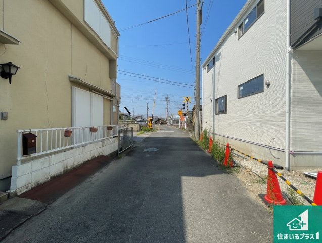 ★29(土)30(日)現地見学可能！★大津市別保　全4邸の前面道路含む現地写真|周辺は落ち着いた街並みの住宅地！子育てがしやすい住環境です！まだ未完成ですが、現地でしかわからない事もございます。是非一度ご覧ください。