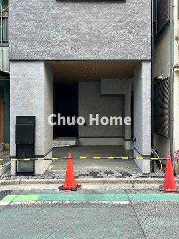 荒川区東尾久2丁目新築分譲住宅の駐車場|カースペース
