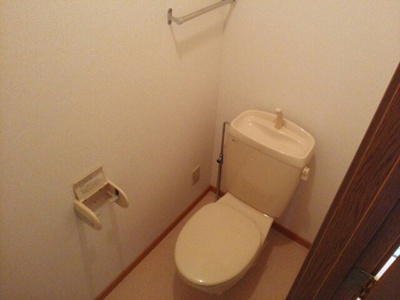 【トイレ】 | クレストール黒江Ⅱ | シンプルで使いやすいトイレです